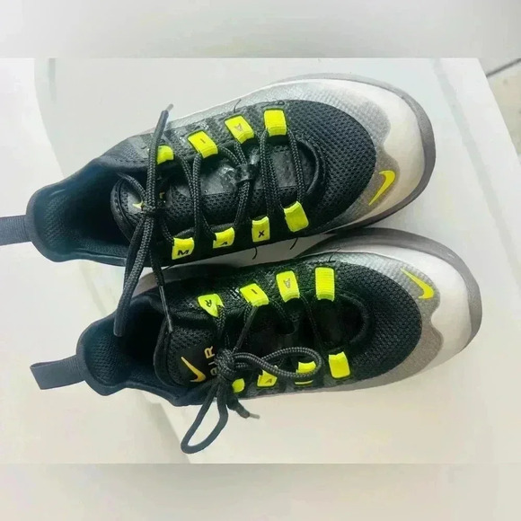 NIKE AIR MAX AXIS GS BLACK / GREEN GREY KIDS RUNNING SHOES NEW - Picture 9 of 12